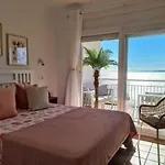Paradise By The Sea - Gogh アパート ロザス