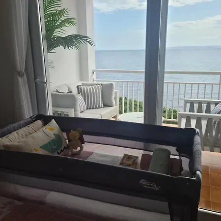 Apartmán Paradise By The Sea - Gogh Roses